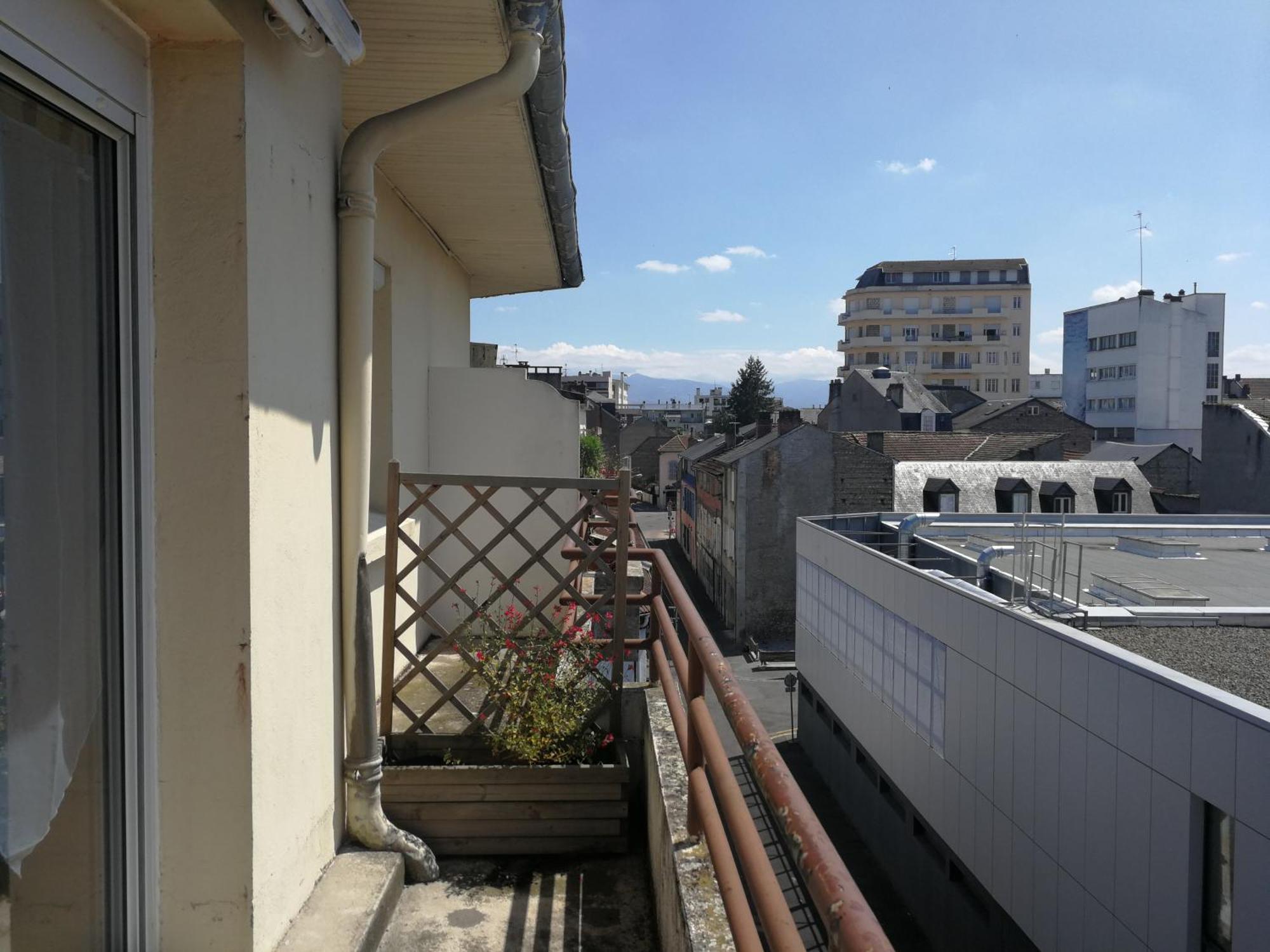 Appartement T4 Lumineux Avec Balcon - 3Eme Etage Sans Ascenseur Tarbes Exteriör bild